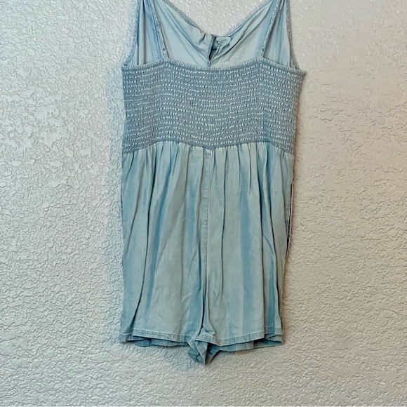 Aerie size medium romper - Picture 3 of 3